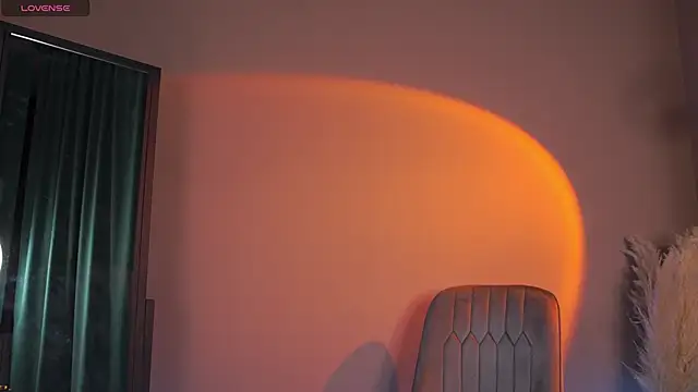 Snapshot of FairyFlutter chatting on 12.25.24 FairyFlutter online show from 12.25.24