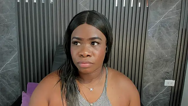 SaraiEvans online show from 03.04.26