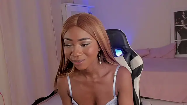 SavannahWildee online show from 12.02.24