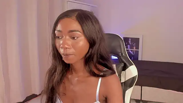 SavannahWildee online show from 12.19.24