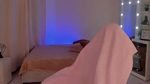 SavannahWildee online show from 01.22.25