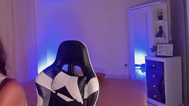 SavannahWildee online show from 02.10.25