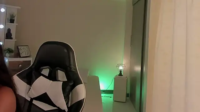 SavannahWildee online show from 03.02.25