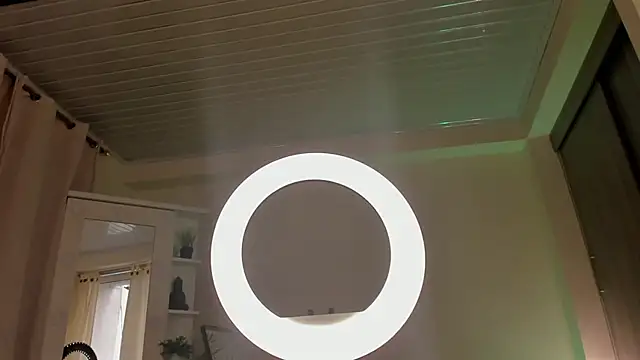 SavannahWildee online show from 03.16.25