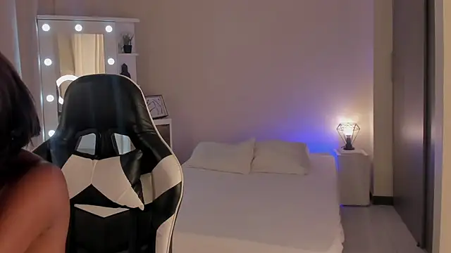 SavannahWildee online show from 03.22.25