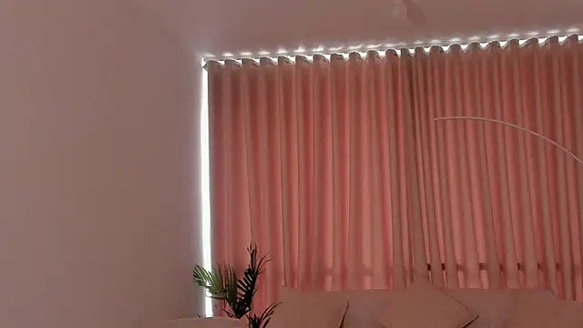 SavannahWildee online show from 09.14.25