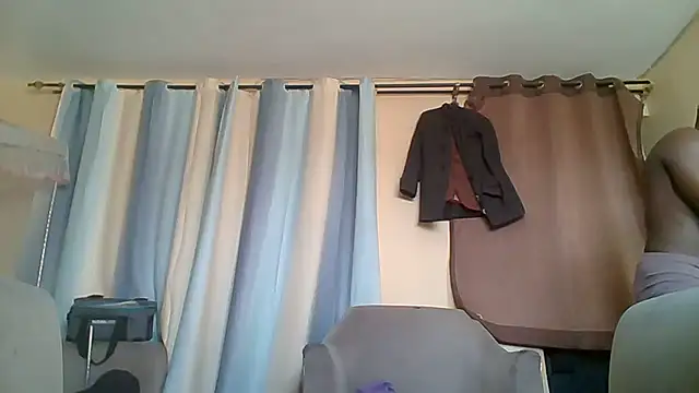 Snapshot of likys123 chatting on 11.08.25 likys123 online show from 11.08.25