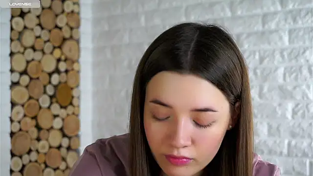 LowOncoming online show from 12.05.25