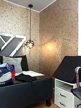 Michelle Brito1 online show from 02.14.25