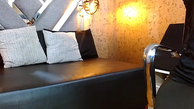 Michelle Brito1 online show from 02.23.25