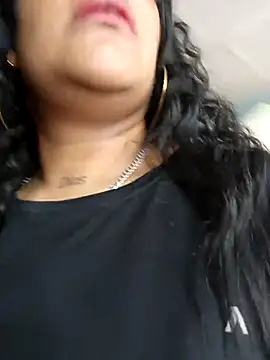 Michelle Brito1 online show from 03.04.25