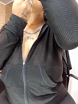 Michelle Brito1 online show from 03.07.25