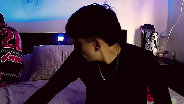 Snapshot of pipeynick chatting on 12.23.24 pipeynick online show from 12.23.24