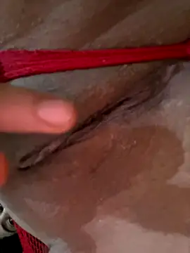 Snapshot of mohra30 chatting on 09.10.25 mohra30 online show from 09.10.25