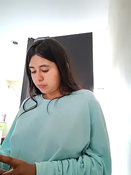  maiahairy  online show from 11.17.25