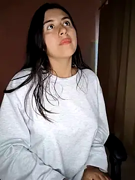  maiahairy  online show from 12.14.25