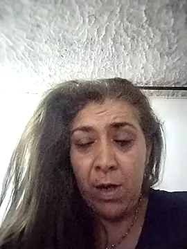 sarethdeivy  online show from 03.10.25