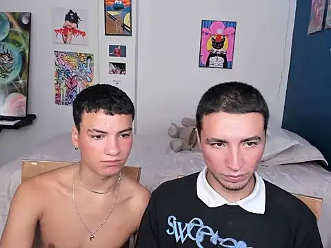 Snapshot of sweet_boys_xx chatting on 01.08.25 sweet boys xx online show from 01.08.25