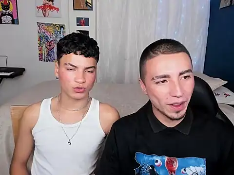 Snapshot of sweet_boys_xx chatting on 02.21.25 sweet boys xx online show from 02.21.25