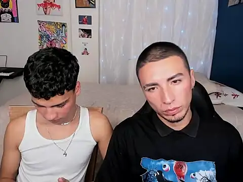 Snapshot of sweet_boys_xx chatting on 02.21.25 sweet boys xx online show from 02.21.25