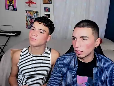 Snapshot of sweet_boys_xx chatting on 03.04.25 sweet boys xx online show from 03.04.25