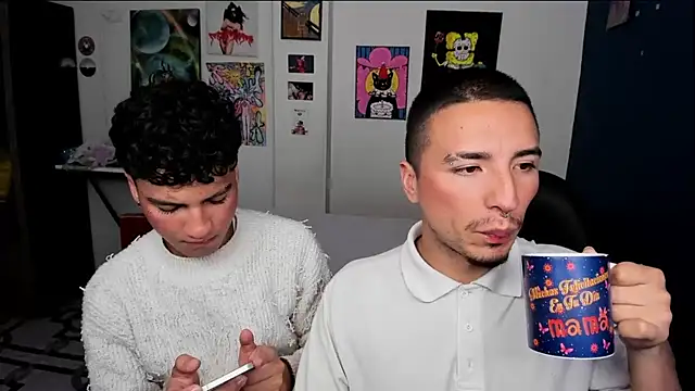 Snapshot of sweet_boys_xx chatting on 10.04.25 sweet boys xx online show from 10.04.25