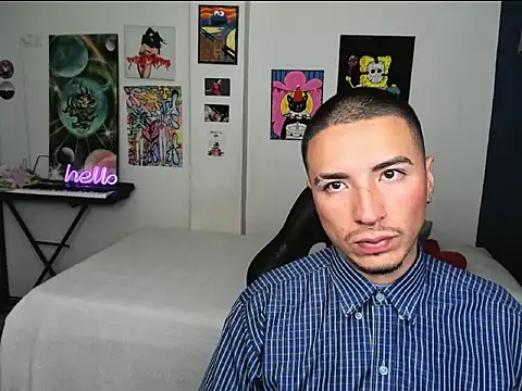 Snapshot of sweet_boys_xx chatting on 10.10.25 sweet boys xx online show from 10.10.25