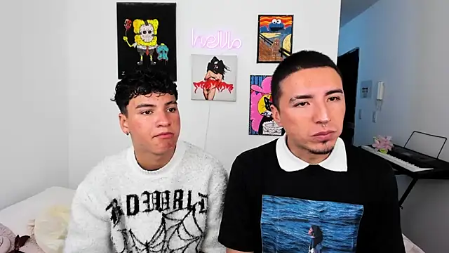 Snapshot of sweet_boys_xx chatting on 11.25.25 sweet boys xx online show from 11.25.25