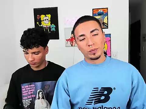 Snapshot of sweet_boys_xx chatting on 12.04.25 sweet boys xx online show from 12.04.25