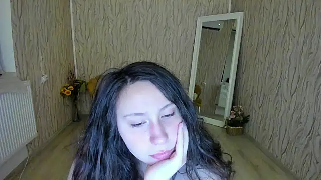 AishaRouhi online show from 01.23.25