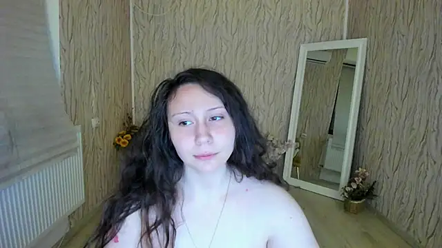 AishaRouhi online show from 02.18.25