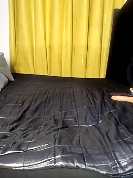 Hugemassivebootie online show from 03.19.26