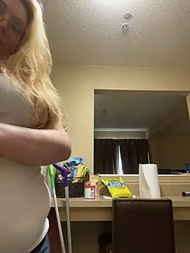 Lalalynn online show from 04.11.26