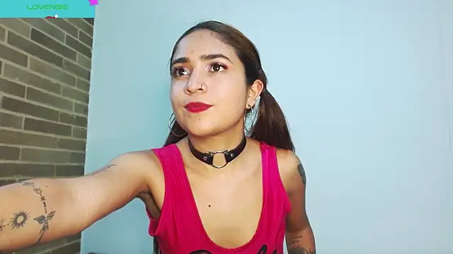 helenacyruss online show from 12.19.24