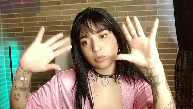 helenacyruss online show from 01.17.26