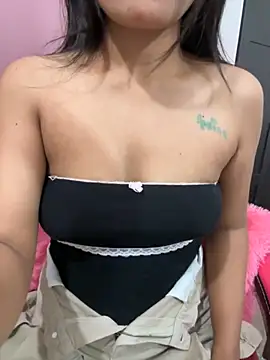 LeisyXO online show from 09.27.25