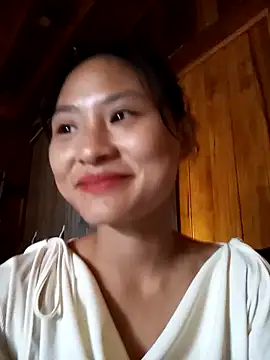 Snapshot of trieungoclnt chatting on 09.18.25 trieungoclnt online show from 09.18.25