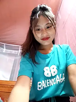 Snapshot of trieungoclnt chatting on 10.15.25 trieungoclnt online show from 10.15.25