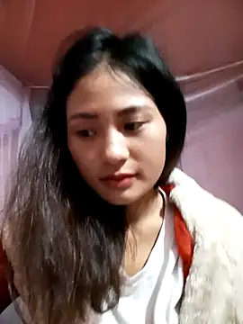 Snapshot of trieungoclnt chatting on 10.27.25 trieungoclnt online show from 10.27.25