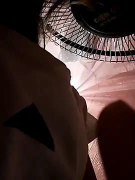 Snapshot of trieungoclnt chatting on 10.30.25 trieungoclnt online show from 10.30.25