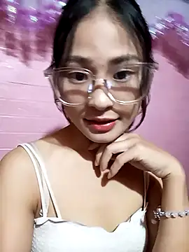 Snapshot of trieungoclnt chatting on 11.11.25 trieungoclnt online show from 11.11.25