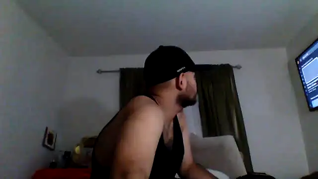 Snapshot of JooveyRose chatting on 09.18.25 JooveyRose online show from 09.18.25