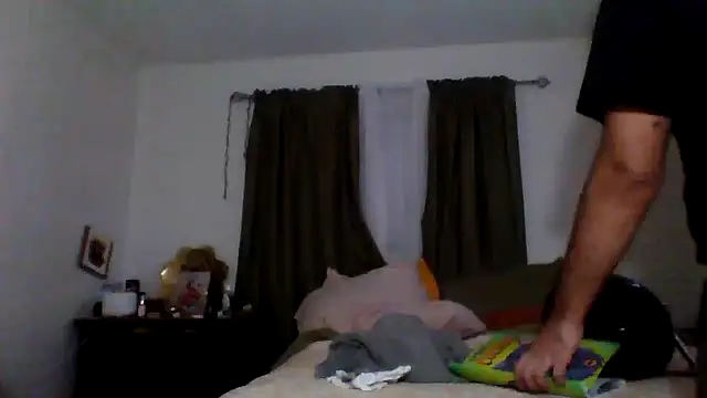 Snapshot of JooveyRose chatting on 10.05.25 JooveyRose online show from 10.05.25