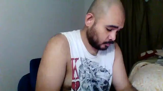 Snapshot of JooveyRose chatting on 10.26.25 JooveyRose online show from 10.26.25