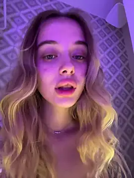 Snapshot of enjoy_my_beauty chatting on 02.15.26 enjoy my beauty online show from 02.15.26