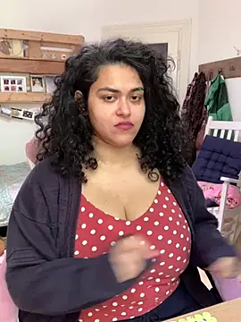 Curvydesifromgermany online show from 05.14.26