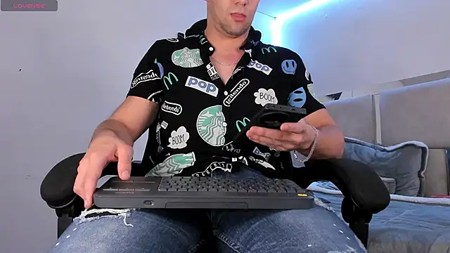 Damon Bakert online show from 02.08.25