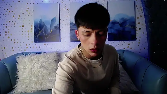 Steev Novoa online show from 12.04.24