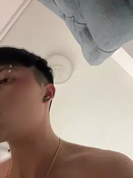 Steev Novoa online show from 02.18.25