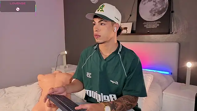 Ken-boy  online show from 11.03.25